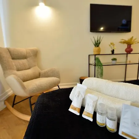 Elegant 2-bedroom Near Metro B1 Easy Access To The Colosseum * Řím