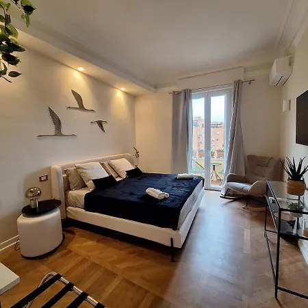 Elegant 2-bedroom Near Metro B1 Easy Access To The Colosseum * Řím