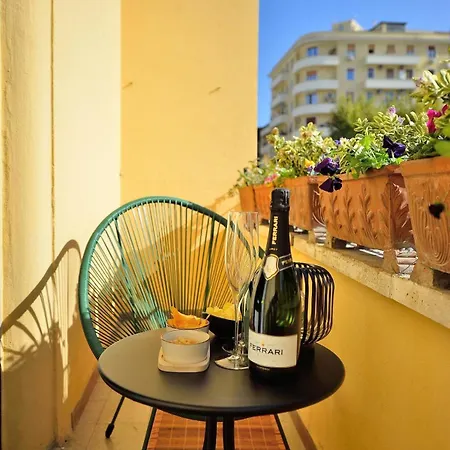 Elegant 2-bedroom Near Metro B1 Easy Access To The Colosseum * Řím