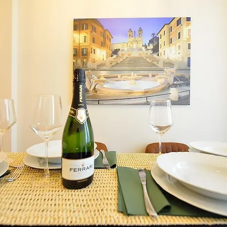 Elegant 2-bedroom Near Metro B1 Easy Access To The Colosseum Apartmán *