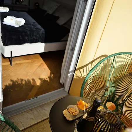 Apartmán Elegant 2-bedroom Near Metro B1 Easy Access To The Colosseum