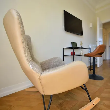 Elegant 2-bedroom Near Metro B1 Easy Access To The Colosseum Apartmán *