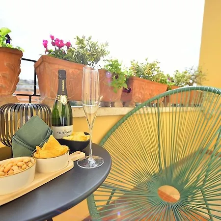 Apartmán Elegant 2-bedroom Near Metro B1 Easy Access To The Colosseum