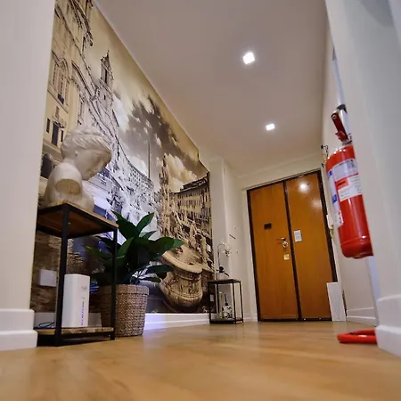 Elegant 2-bedroom Near Metro B1 Easy Access To The Colosseum *