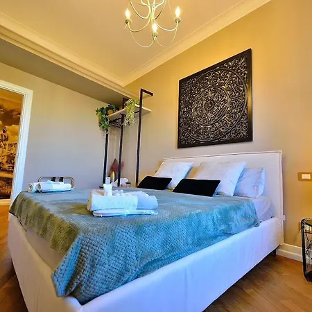 Apartmán Elegant 2-bedroom Near Metro B1 Easy Access To The Colosseum Řím