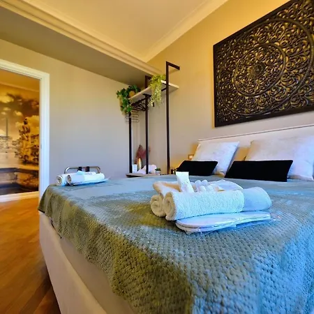 Elegant 2-bedroom Near Metro B1 Easy Access To The Colosseum * Řím