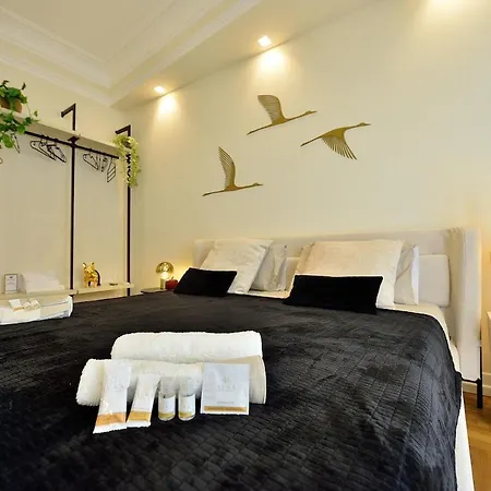Elegant 2-bedroom Near Metro B1 Easy Access To The Colosseum *